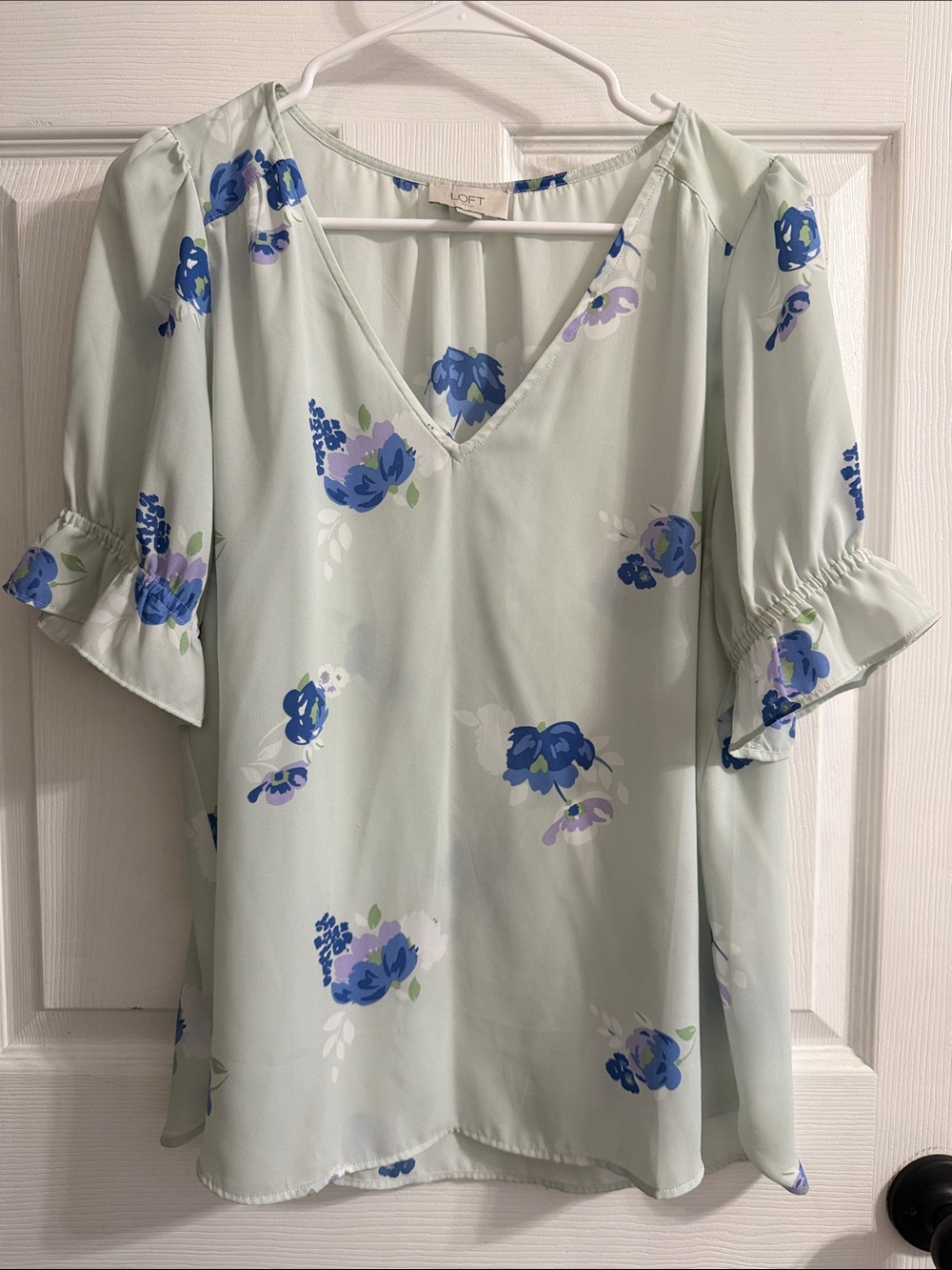 LOFT Mint Green Floral V-Neck Flutter Sleeve Blouse